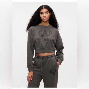 Gap x Disney limited edition Mickey Mouse cropped logo sweatshirt